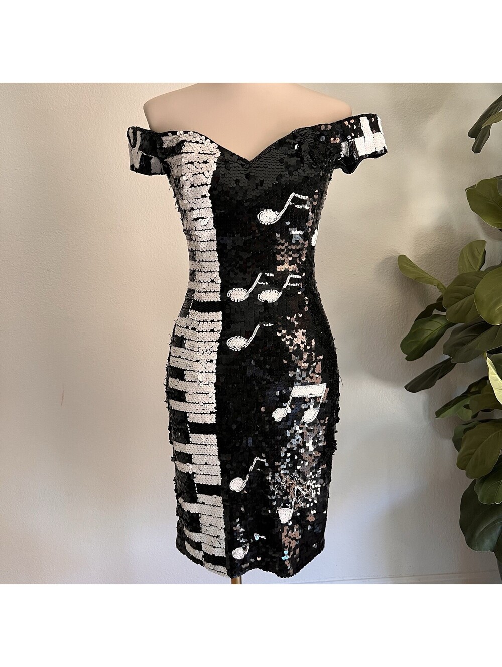 Vintage Nadine (S) Hand Beaded Piano Music Sequin Kitsch Cocktail Dress Unique